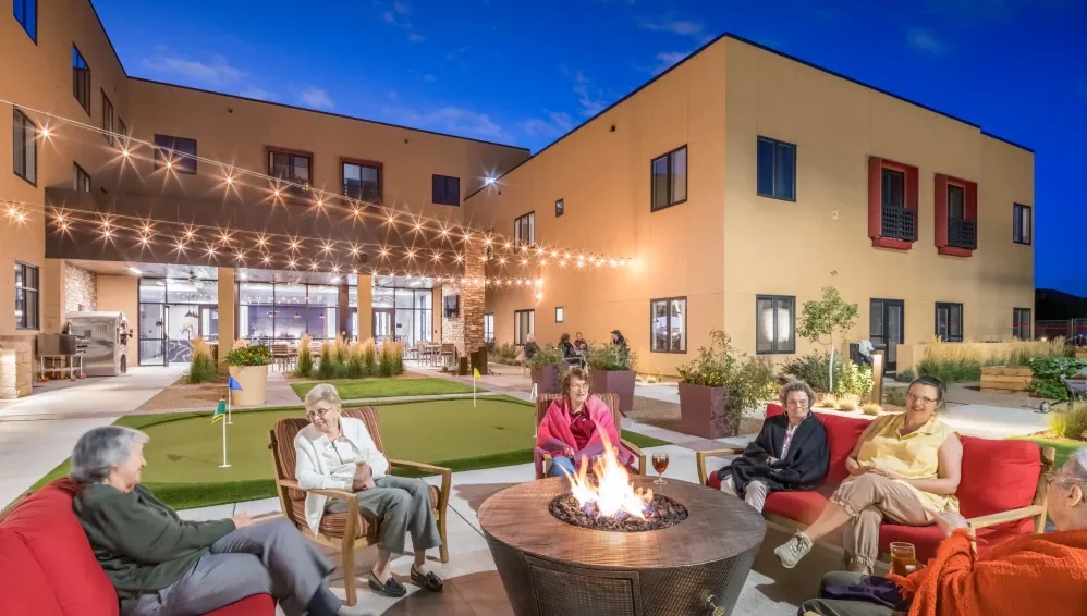 Long-Distance Dilemma: Choosing an Albuquerque Assisted Living Community When You Live Out of State